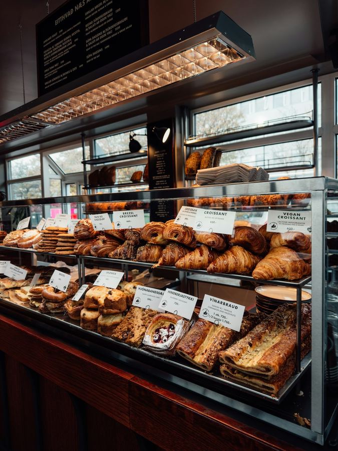 Vitrine de pâtisseries — Maison Blé d'Or
