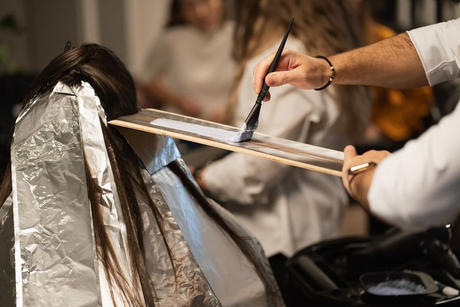 Balayage en cours — Atelier Mèche