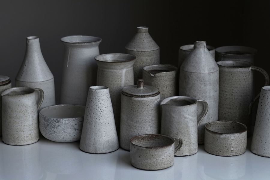 Collection de pièces en grès — Terre & Main