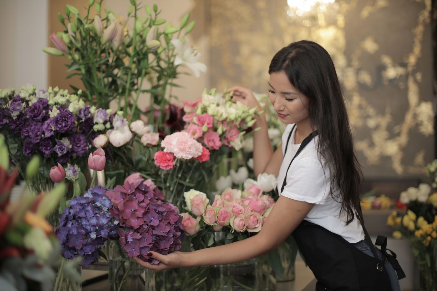 Grande composition florale en boutique